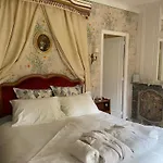Chateau De Miguillaume Pensión Tournai-sur-Dives