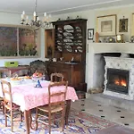 Chateau De Miguillaume 3*