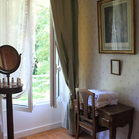 Chateau De Miguillaume 3*